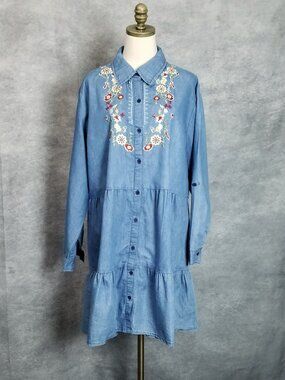 J GEE Floral Embroidered Chambray Tiered Dress 3X Blue Boho Peasant Button Down